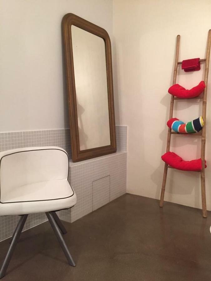 Maison Rouge Cacahuete Nernier Room photo